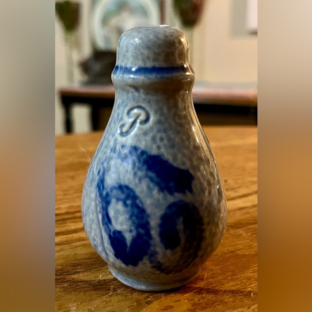 Vintage German Marzi and Remy Salt Glaze Blue Grey Handmade PEPPER Shaker ONLY
